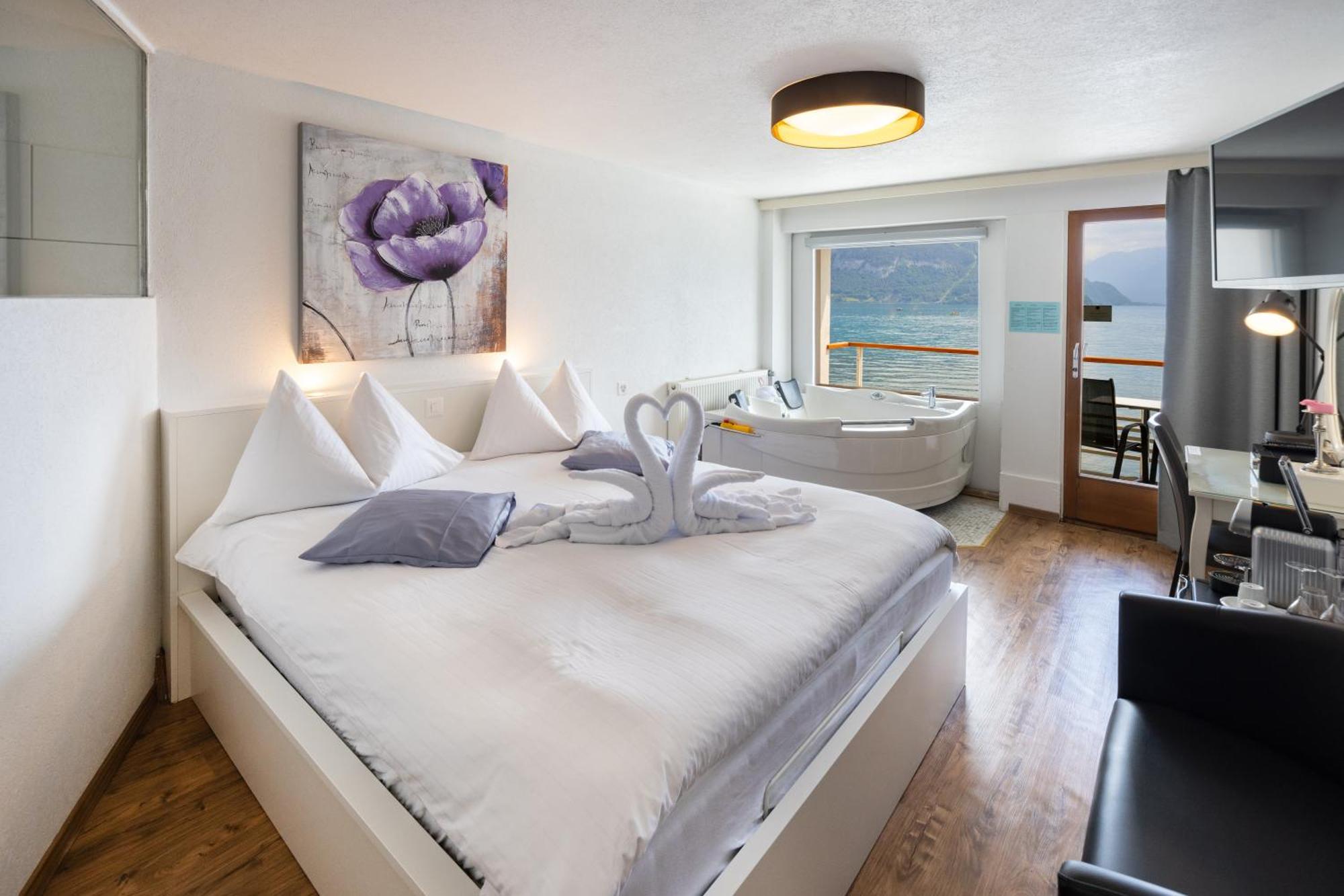 Strandhotel Seeblick Faulensee Exterior foto