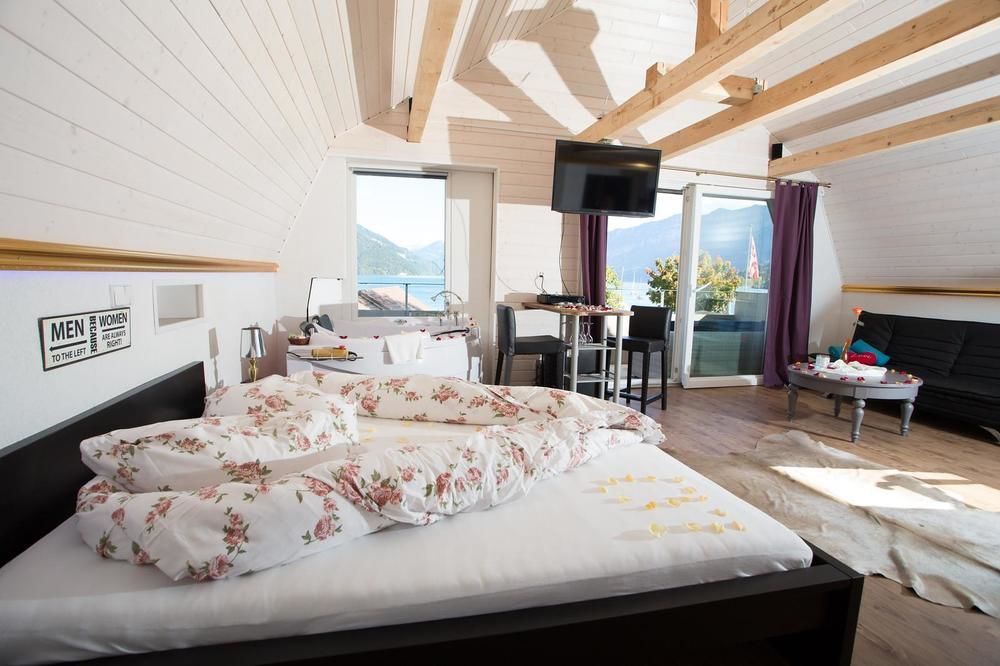 Strandhotel Seeblick Faulensee Exterior foto